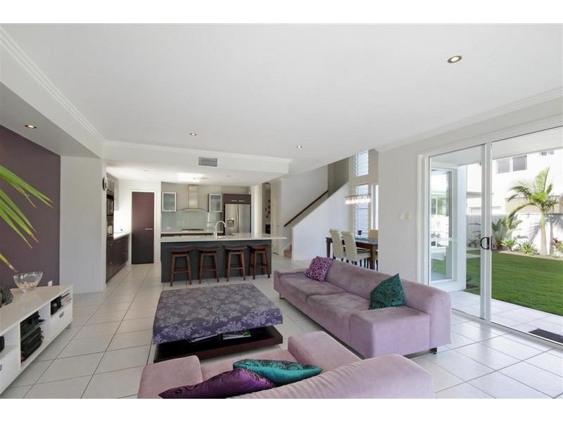 32 Campbellville Circuit, Pelican Waters QLD 4551