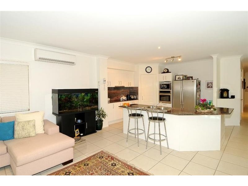 13 Campbellville Circuit, Pelican Waters QLD 4551