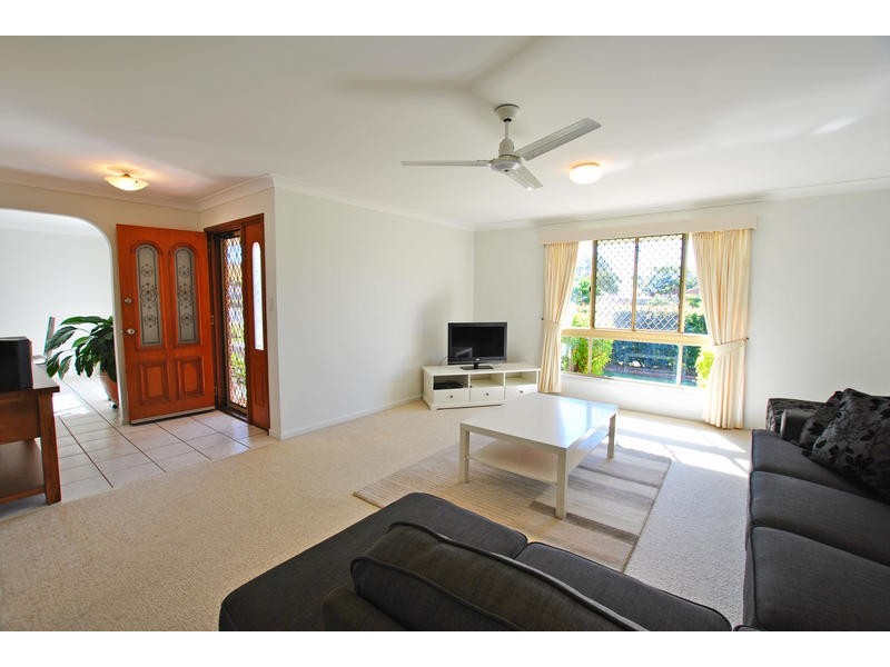 2 Carell Street, Currimundi QLD 4551