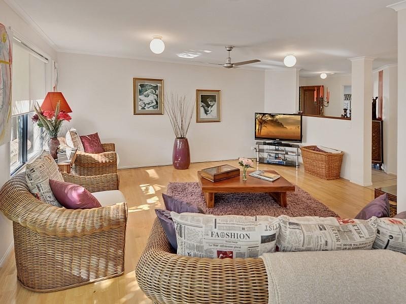 3 Carisbrook Court, Little Mountain QLD 4551