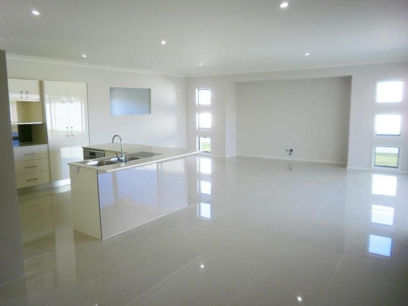 9 Carnell Street, Pelican Waters QLD 4551