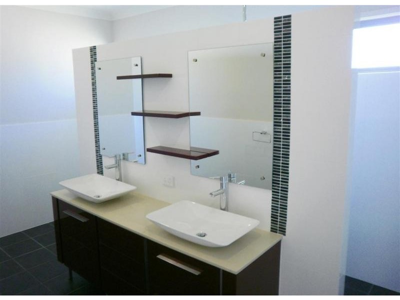 9 Carnell Street, Pelican Waters QLD 4551