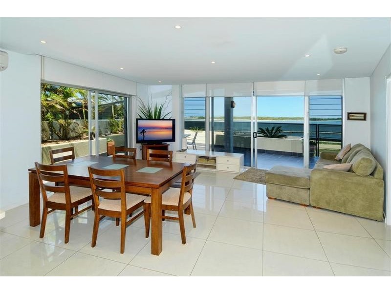 1/ 47 Landsborough Parade, Golden Beach QLD 4551