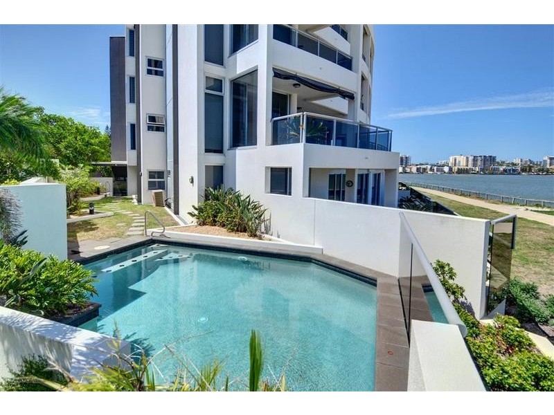 1/ 47 Landsborough Parade, Golden Beach QLD 4551