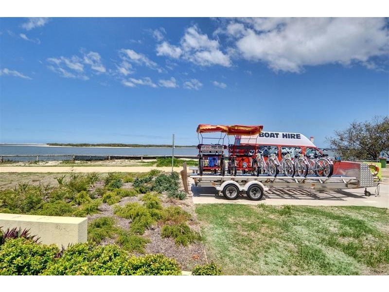 1/ 47 Landsborough Parade, Golden Beach QLD 4551