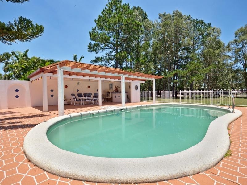 33 Casuarina Drive, Little Mountain QLD 4551