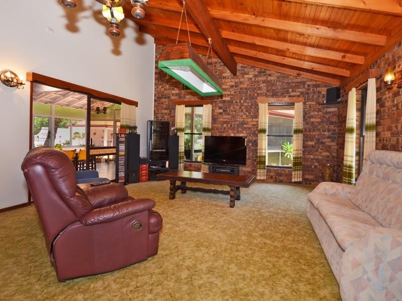 33 Casuarina Drive, Little Mountain QLD 4551