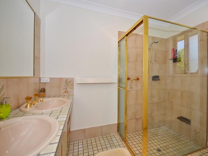 33 Casuarina Drive, Little Mountain QLD 4551