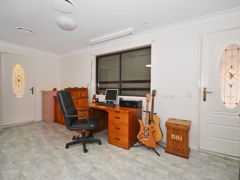 33 Casuarina Drive, Little Mountain QLD 4551