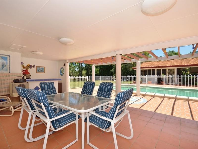 33 Casuarina Drive, Little Mountain QLD 4551