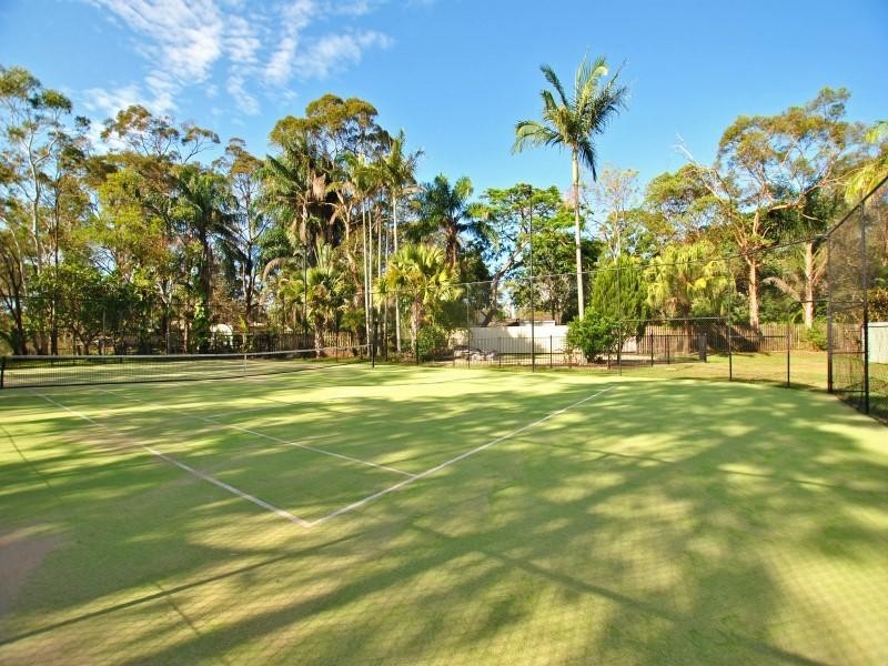 16 Casuarina Drive, Little Mountain QLD 4551