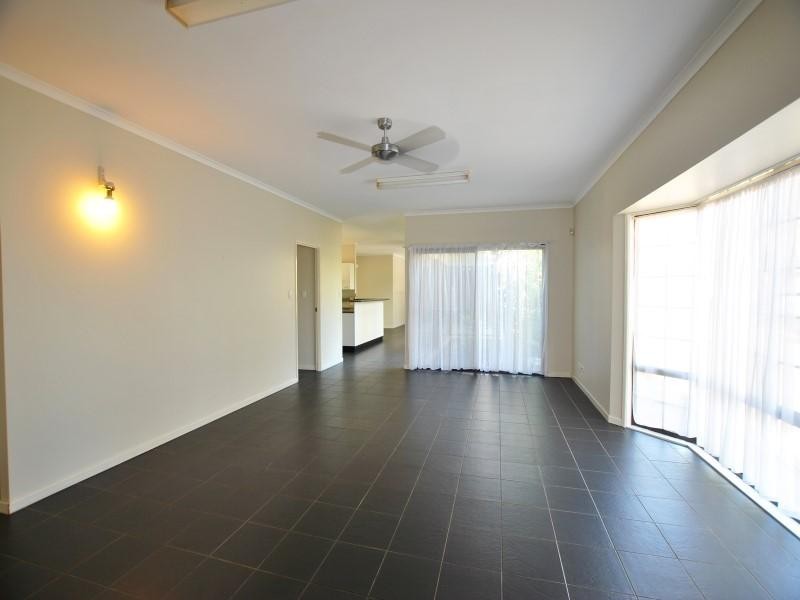 16 Casuarina Drive, Little Mountain QLD 4551