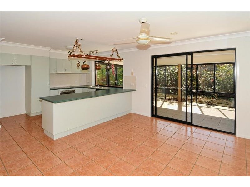 7 Caulfield Close, Little Mountain QLD 4551