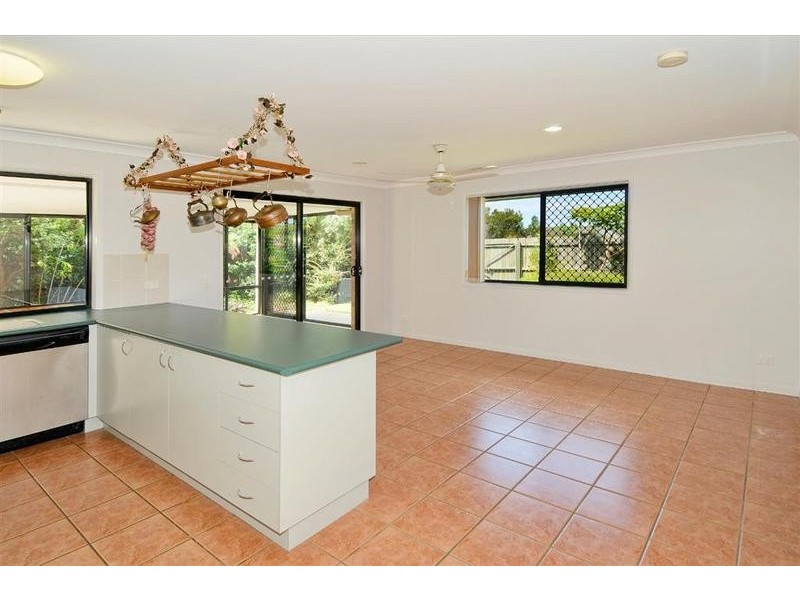 7 Caulfield Close, Little Mountain QLD 4551