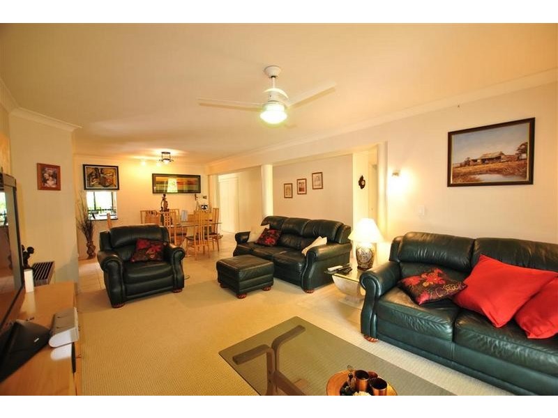 10 Cheviot Court, Little Mountain QLD 4551