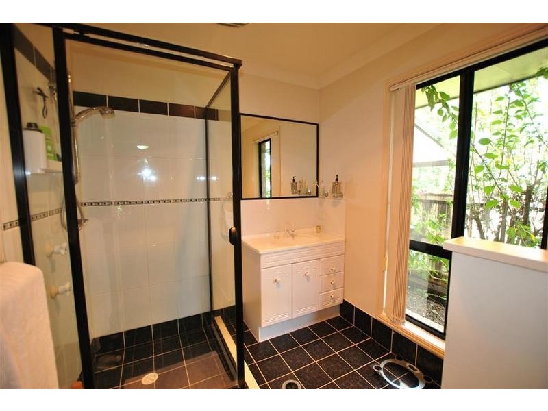 10 Cheviot Court, Little Mountain QLD 4551