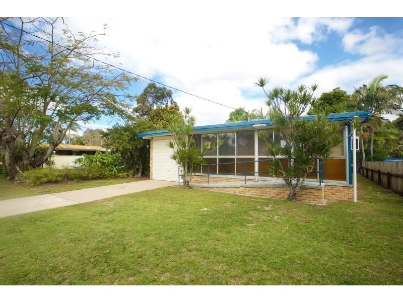 16 Churchill Street, Golden Beach QLD 4551