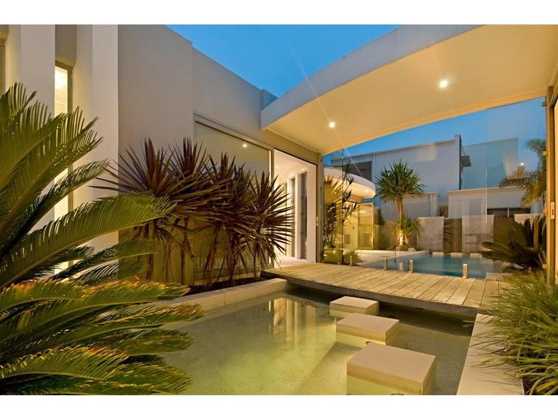 6 Columba Place, Pelican Waters QLD 4551