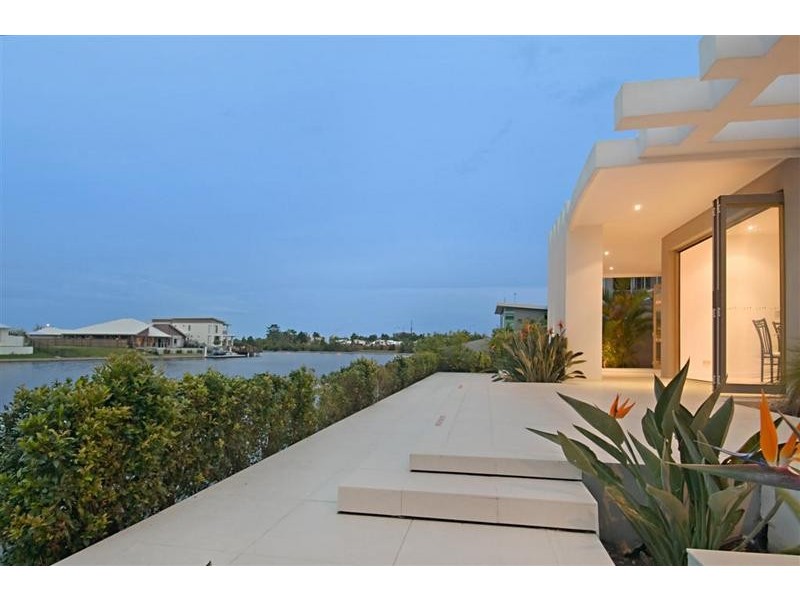 6 Columba Place, Pelican Waters QLD 4551