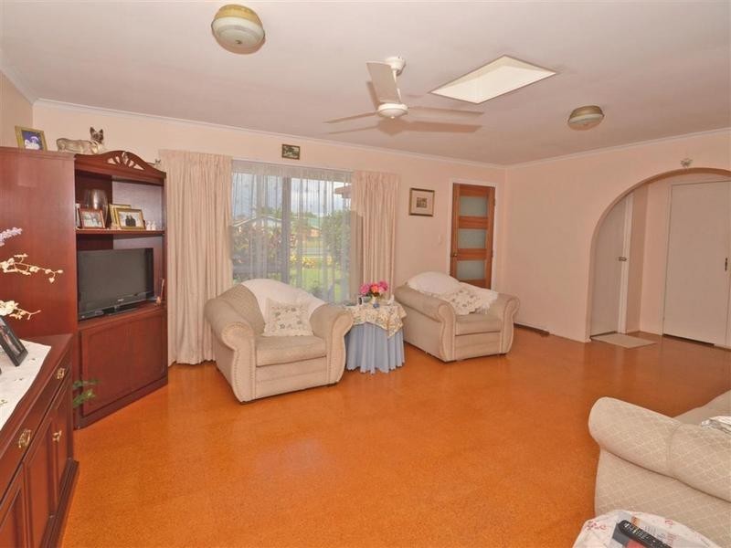 18 Coonowrin Street, Battery Hill QLD 4551