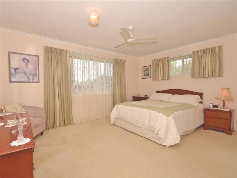 18 Coonowrin Street, Battery Hill QLD 4551