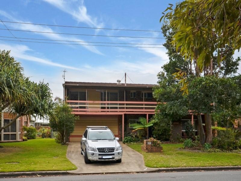 3 Coongarra Esplanade, Wurtulla QLD 4575