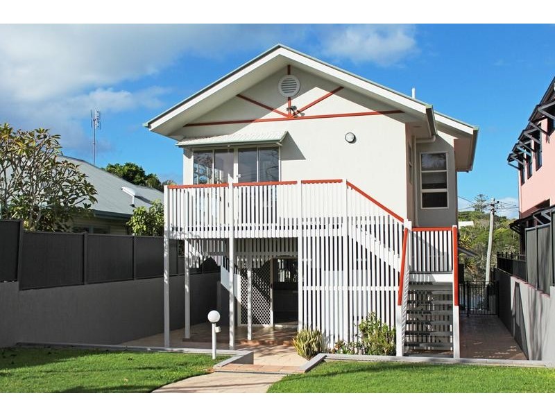 10 Cooroora Street, Dicky Beach QLD 4551