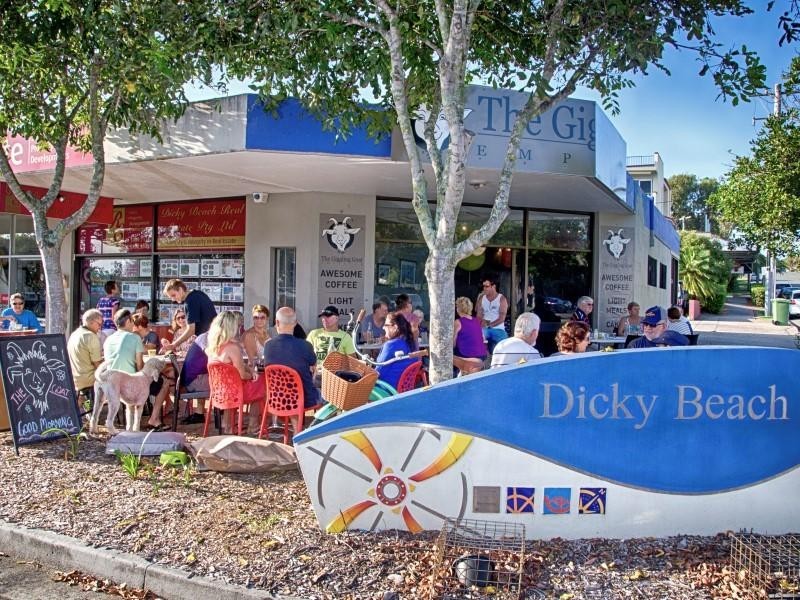 68 Cooroora Street, Dicky Beach QLD 4551