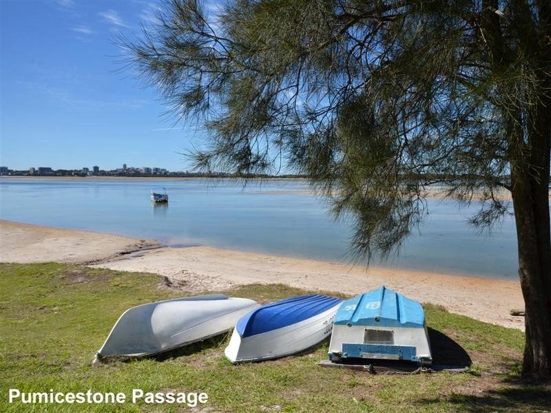 2/ 121 Landsborough Parade, Golden Beach QLD 4551