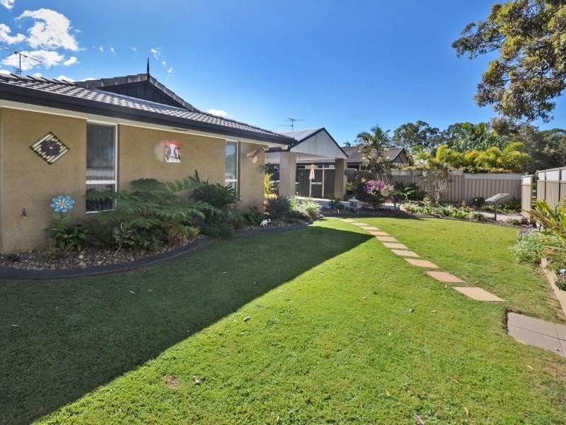 6 Coriander Street, Currimundi QLD 4551