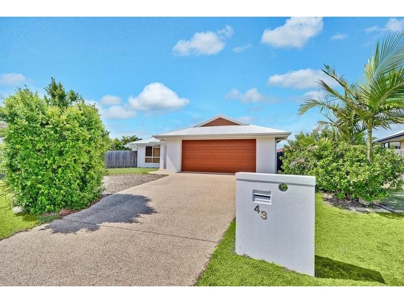 43 Cougal Circuit, Caloundra QLD 4551