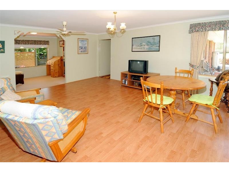 12 Cromwell Street, Battery Hill QLD 4551