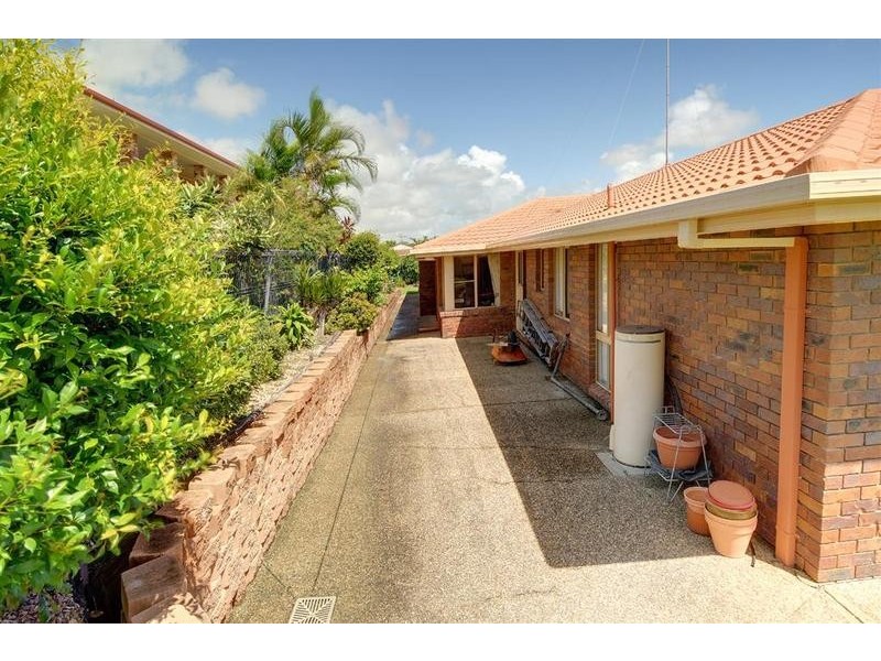 12 Cromwell Street, Battery Hill QLD 4551