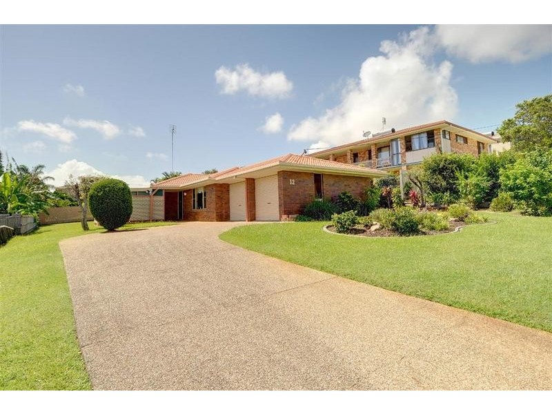 12 Cromwell Street, Battery Hill QLD 4551