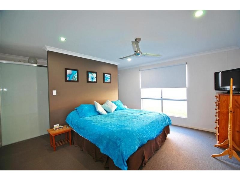 13 Cullen Drive, Little Mountain QLD 4551