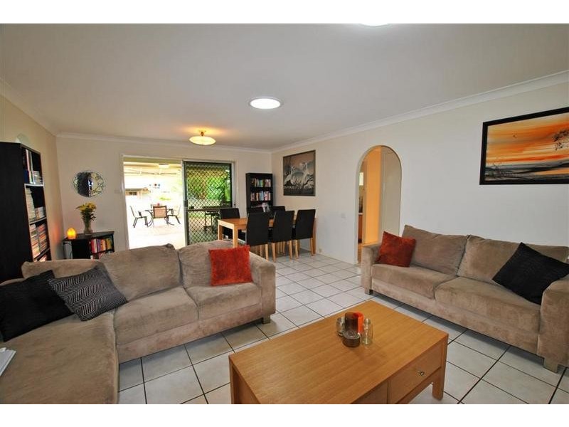 17 Culla Culla Street, Battery Hill QLD 4551