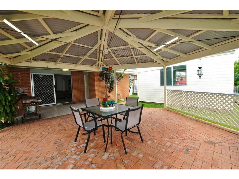 17 Culla Culla Street, Battery Hill QLD 4551