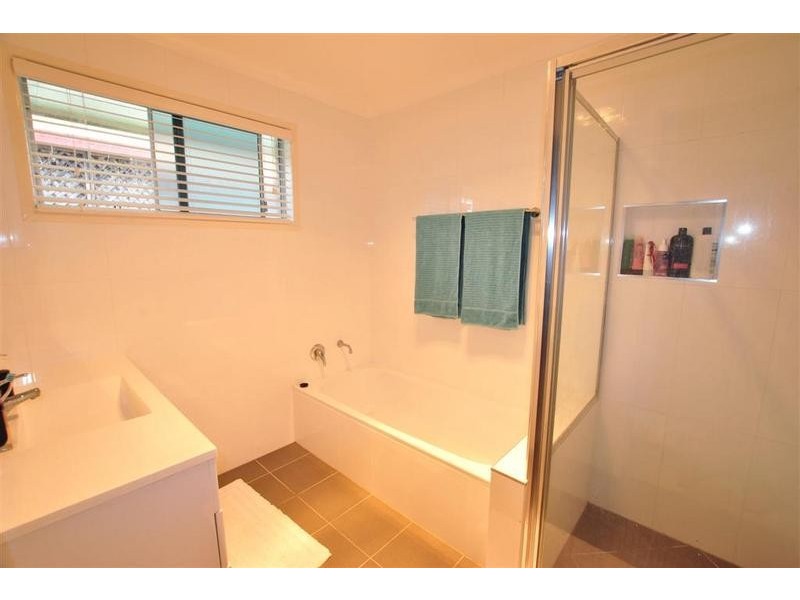 17 Culla Culla Street, Battery Hill QLD 4551