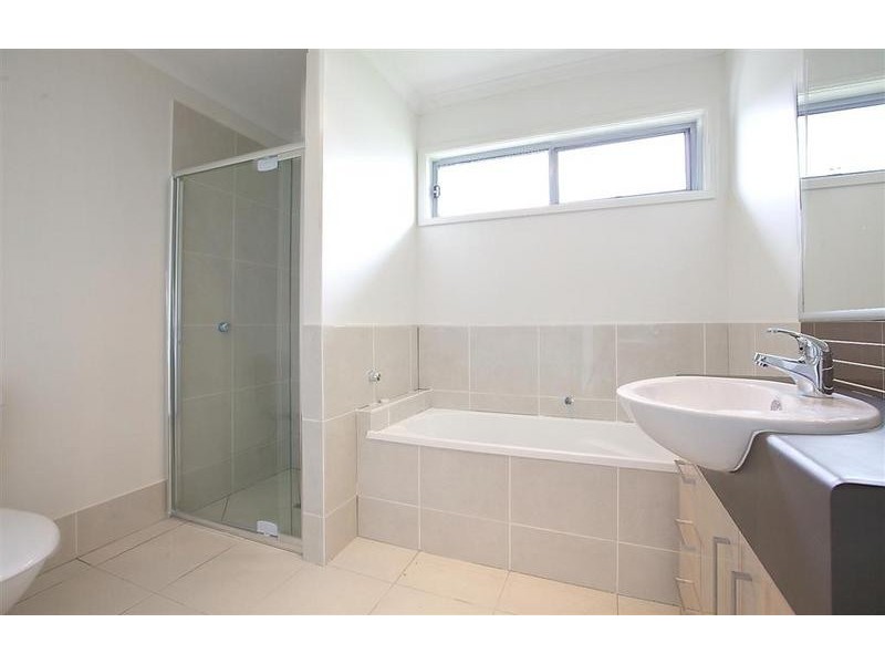 16 Cumberland Crescent, Caloundra QLD 4551