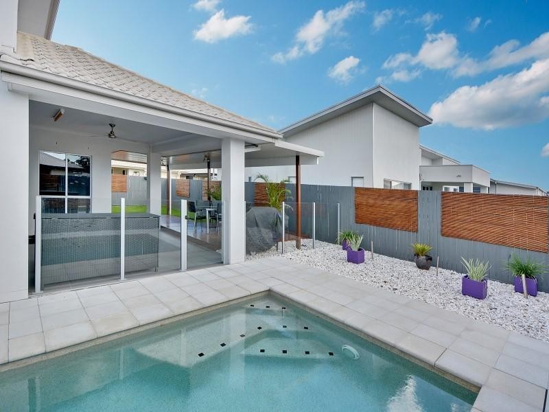 9 Cumberland Crescent, Meridan Plains QLD 4551