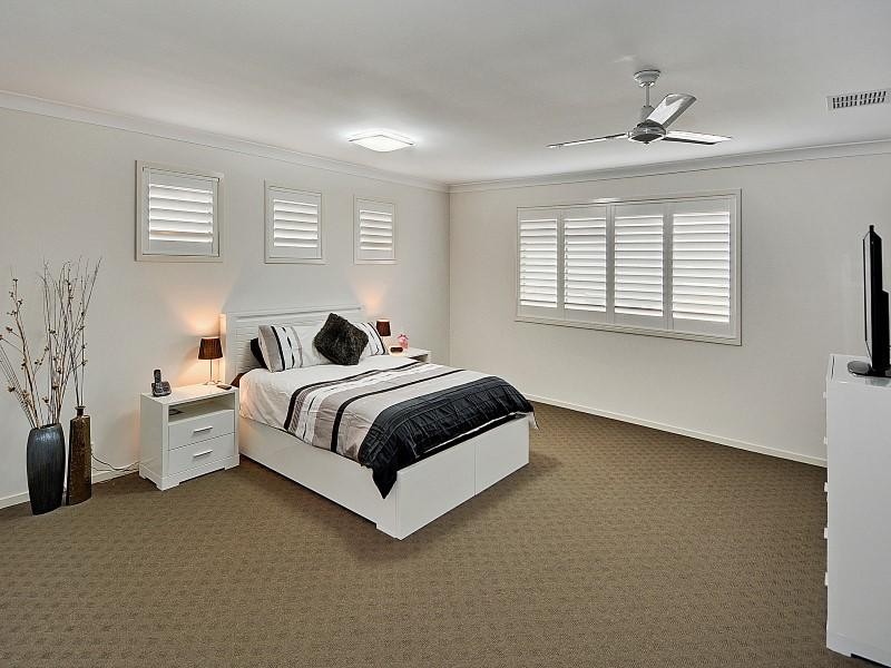 9 Cumberland Crescent, Meridan Plains QLD 4551