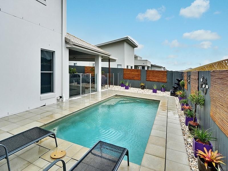 9 Cumberland Crescent, Meridan Plains QLD 4551