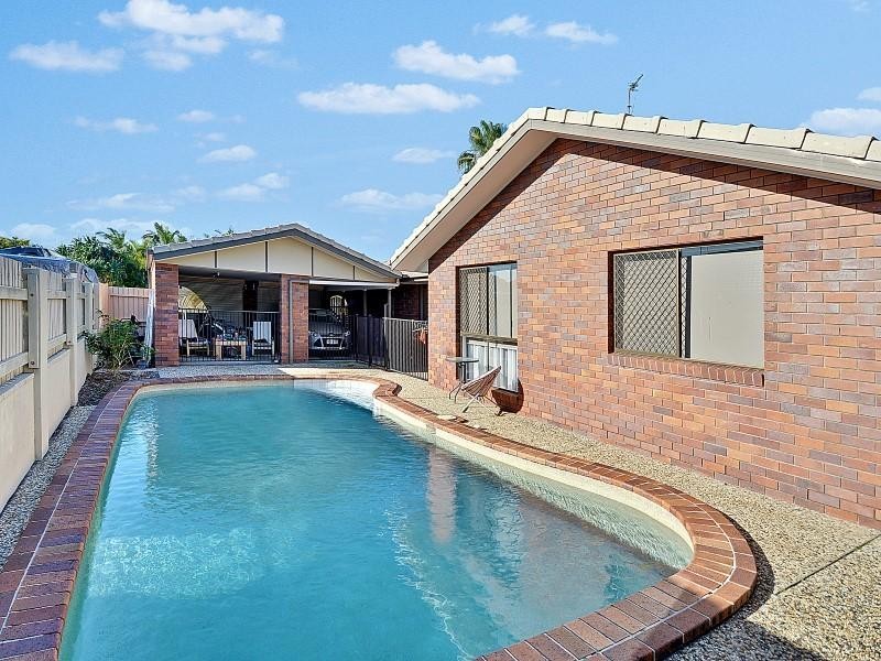 12 Currong Street, Minyama QLD 4575