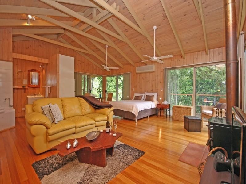12 Cynthia Hunt Drive, Flaxton QLD 4560