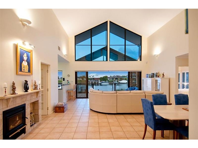 9 Delisser Place, Pelican Waters QLD 4551