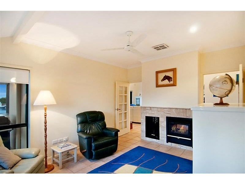 9 Delisser Place, Pelican Waters QLD 4551