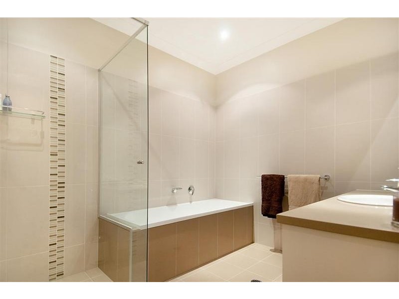 9 Delisser Place, Pelican Waters QLD 4551