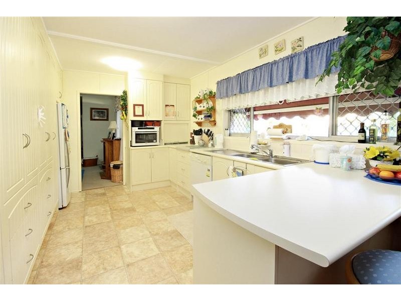 7 Drake Street, Golden Beach QLD 4551