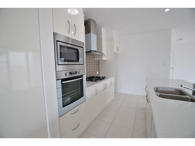 1/ 24 Echo Street, Pelican Waters QLD 4551