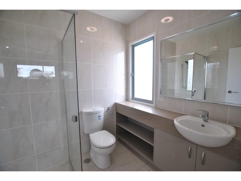 1/ 24 Echo Street, Pelican Waters QLD 4551